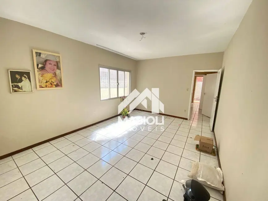 Casa com 5 quartos à venda, 300m2 em Centro de Vila Velha, Vila Velha - ES - imagem 3 Foto 3 de Casa com 5 quartos à venda, 300m2 em Centro de Vila Velha, Vila Velha - ES