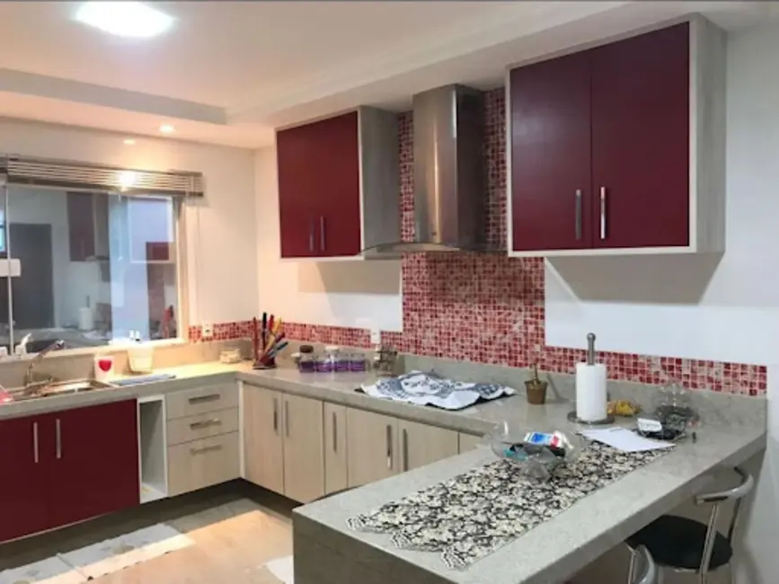 Foto 1 de Casa com 4 quartos à venda, 390m2 em Itanhangá, Vila Velha - ES