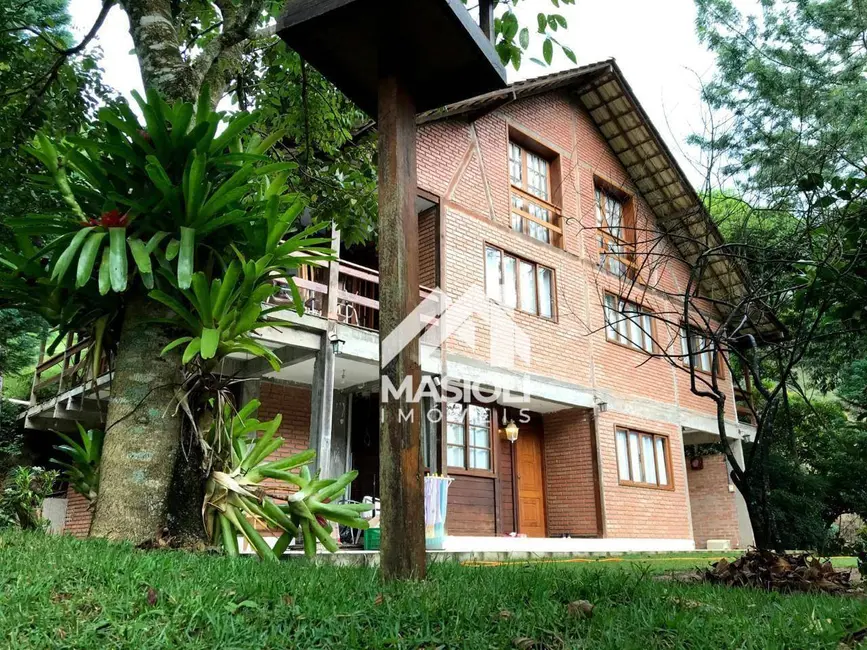 Foto 1 de Casa com 9 quartos à venda, 20000m2 em Alfredo Chaves - ES