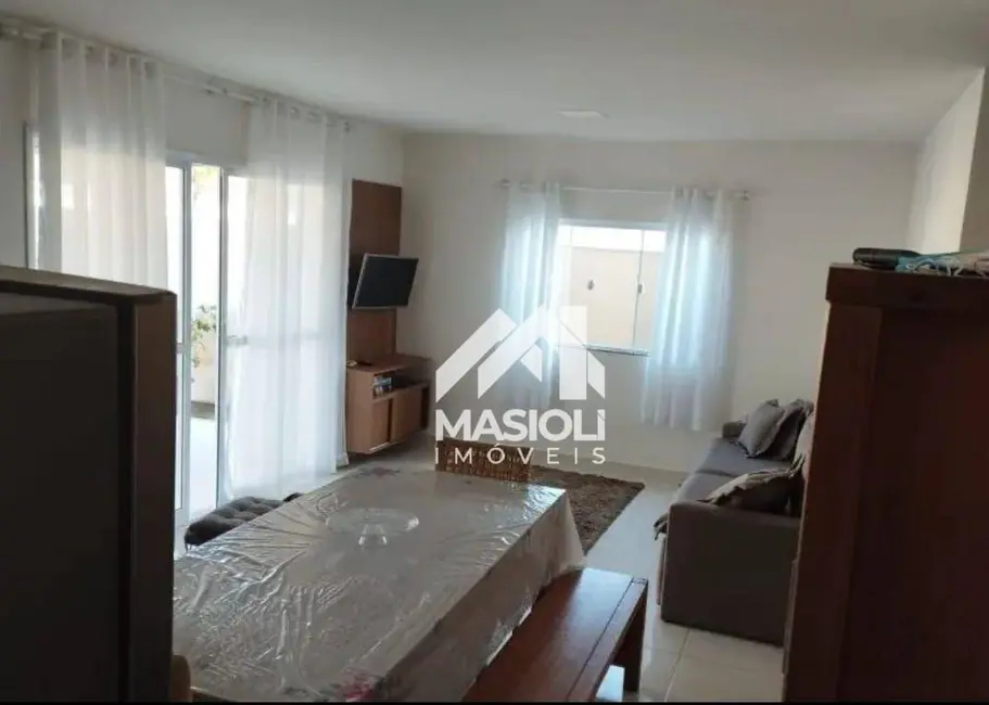 Casa de Condomínio com 3 quartos à venda, 300m2 em Guarapari - ES - imagem 4 Foto 4 de Casa de Condomínio com 3 quartos à venda, 300m2 em Guarapari - ES