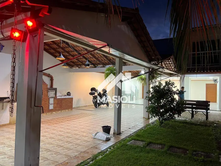 Casa de Condomínio com 4 quartos à venda, 450m2 em Santa Paula I, Vila Velha - ES - imagem 3 Foto 3 de Casa de Condomínio com 4 quartos à venda, 450m2 em Santa Paula I, Vila Velha - ES