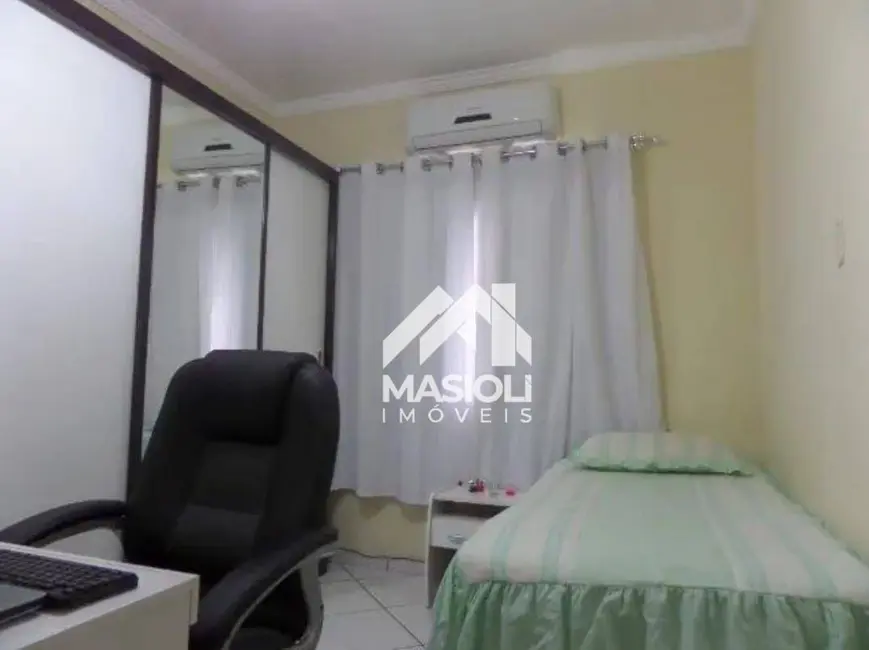 Casa com 5 quartos à venda, 200m2 em IBES, Vila Velha - ES - imagem 7 Foto 7 de Casa com 5 quartos à venda, 200m2 em IBES, Vila Velha - ES