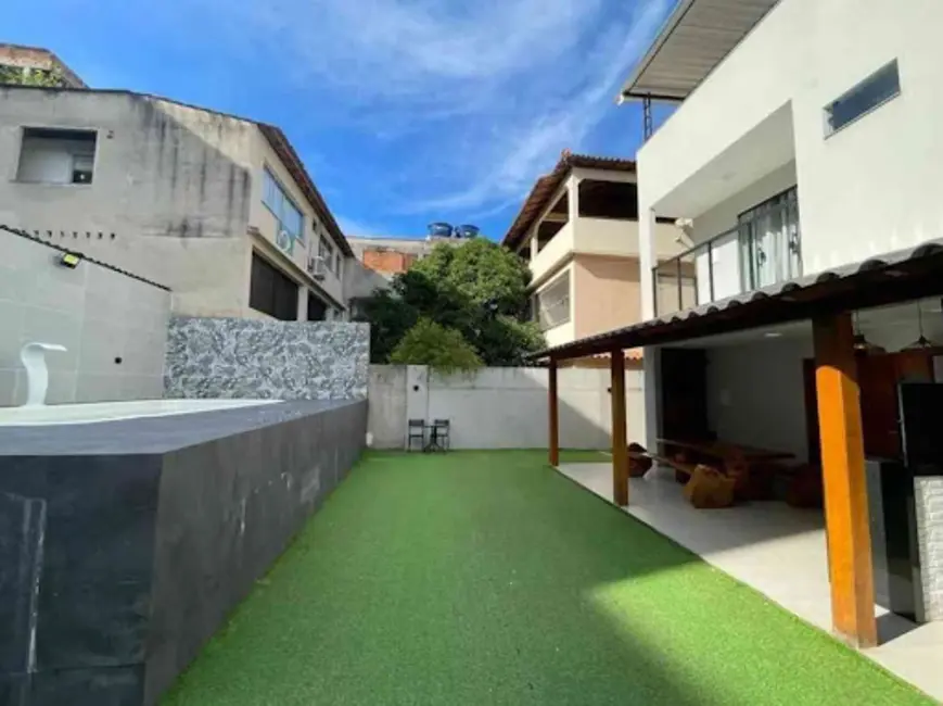 Casa com 3 quartos à venda, 300m2 em Ataíde, Vila Velha - ES - imagem 3 Foto 3 de Casa com 3 quartos à venda, 300m2 em Ataíde, Vila Velha - ES