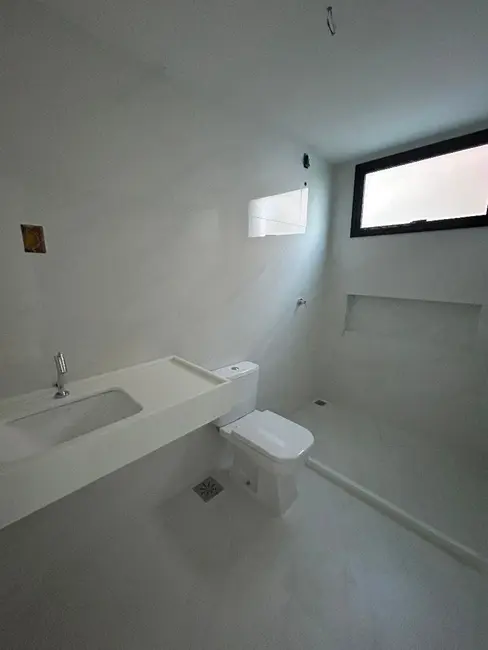 Casa de Condomínio com 3 quartos à venda, 588m2 em Interlagos, Vila Velha - ES - imagem 7 Foto 7 de Casa de Condomínio com 3 quartos à venda, 588m2 em Interlagos, Vila Velha - ES