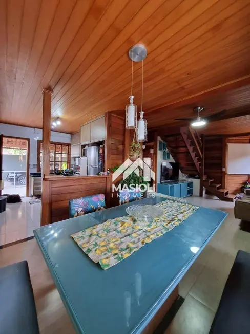 Casa com 4 quartos à venda, 360m2 em Balneário Ponta da Fruta, Vila Velha - ES - imagem 4 Foto 4 de Casa com 4 quartos à venda, 360m2 em Balneário Ponta da Fruta, Vila Velha - ES