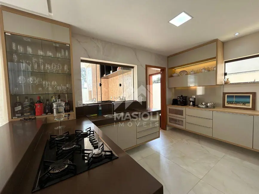 Casa com 4 quartos à venda, 360m2 em Barra do Jucu, Vila Velha - ES - imagem 9 Foto 9 de Casa com 4 quartos à venda, 360m2 em Barra do Jucu, Vila Velha - ES