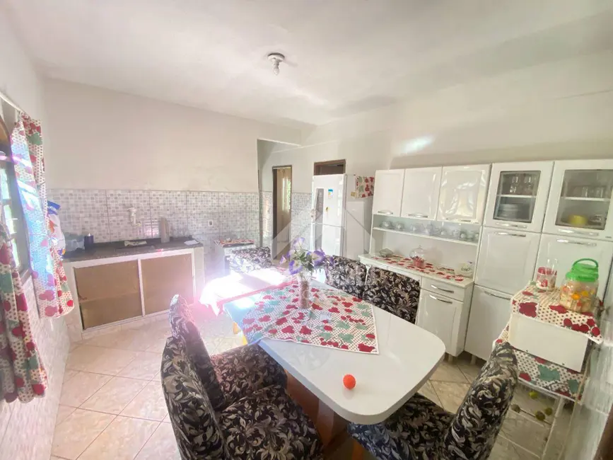 Casa com 3 quartos à venda, 300m2 em Vila Velha - ES - imagem 2 Foto 2 de Casa com 3 quartos à venda, 300m2 em Vila Velha - ES