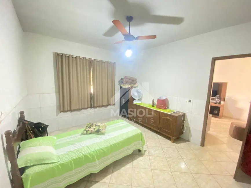 Casa com 3 quartos à venda, 300m2 em Vila Velha - ES - imagem 4 Foto 4 de Casa com 3 quartos à venda, 300m2 em Vila Velha - ES