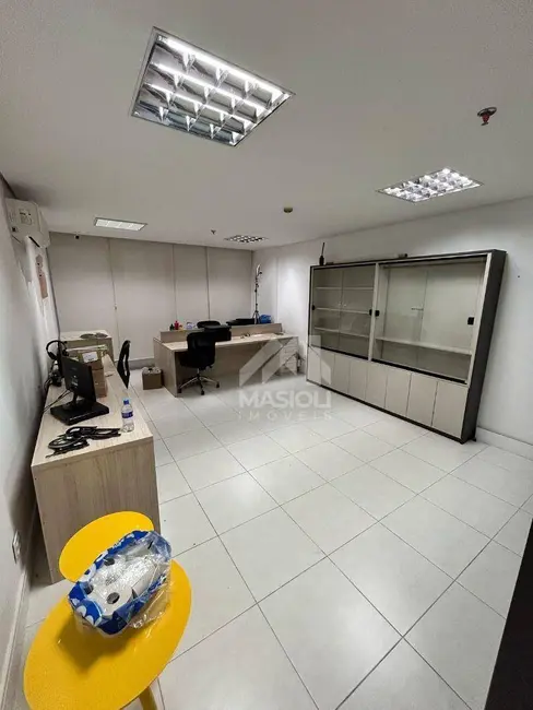 Foto 1 de Sala Comercial à venda, 35m2 em Praia da Costa, Vila Velha - ES
