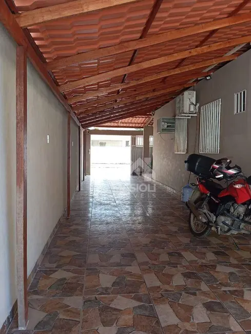 Casa com 3 quartos à venda, 280m2 em Araçás, Vila Velha - ES - imagem 4 Foto 4 de Casa com 3 quartos à venda, 280m2 em Araçás, Vila Velha - ES