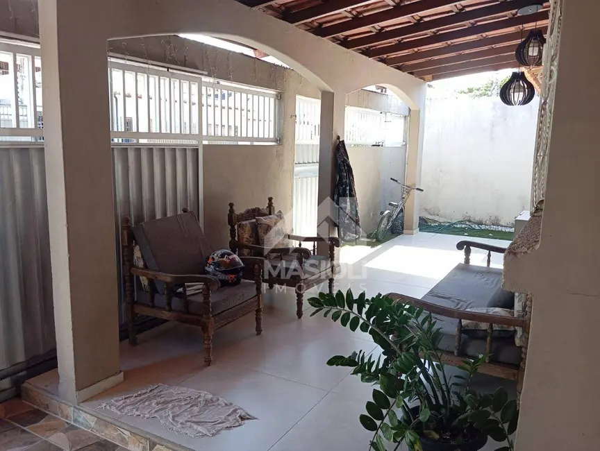Casa com 3 quartos à venda, 280m2 em Araçás, Vila Velha - ES - imagem 2 Foto 2 de Casa com 3 quartos à venda, 280m2 em Araçás, Vila Velha - ES