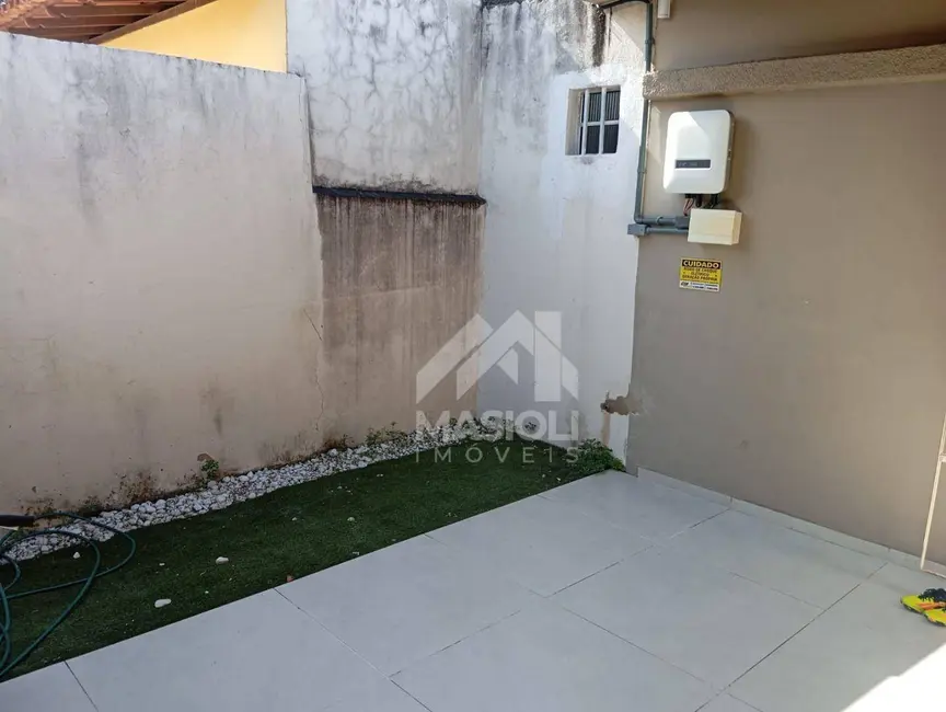 Casa com 3 quartos à venda, 280m2 em Araçás, Vila Velha - ES - imagem 3 Foto 3 de Casa com 3 quartos à venda, 280m2 em Araçás, Vila Velha - ES