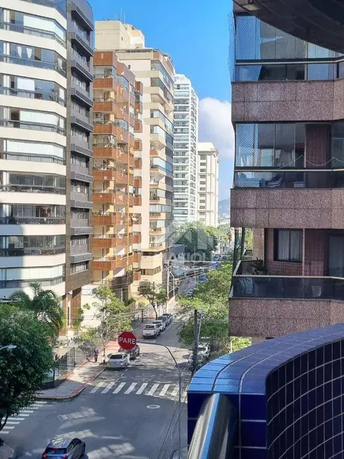 Apartamento com 3 quartos à venda, 130m2 em Praia da Costa, Vila Velha - ES - imagem 2 Foto 2 de Apartamento com 3 quartos à venda, 130m2 em Praia da Costa, Vila Velha - ES