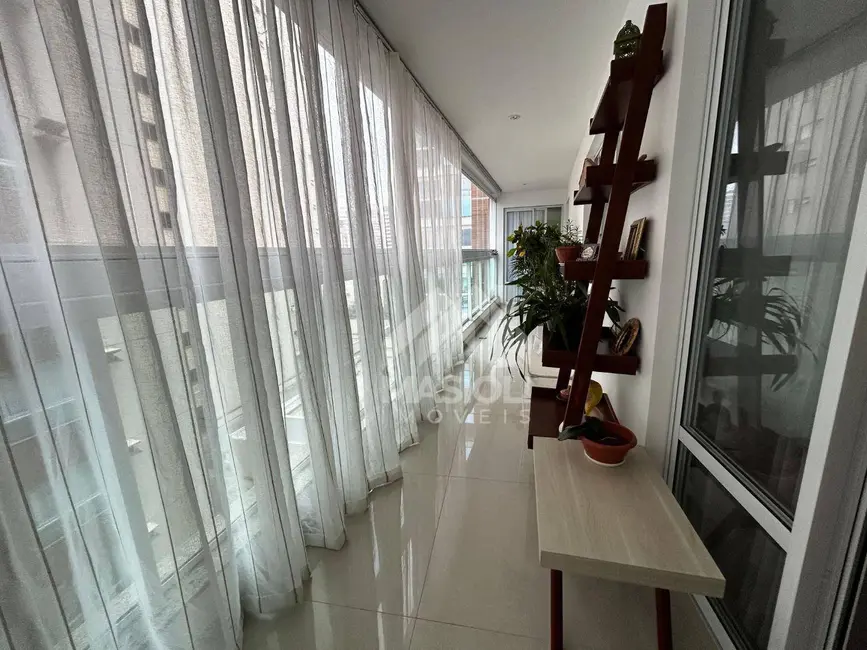 Apartamento com 4 quartos à venda, 145m2 em Vila Velha - ES - imagem 3 Foto 3 de Apartamento com 4 quartos à venda, 145m2 em Vila Velha - ES