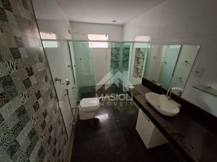 Casa com 4 quartos à venda, 332m2 em Santa Mônica, Vila Velha - ES - imagem 8 Foto 8 de Casa com 4 quartos à venda, 332m2 em Santa Mônica, Vila Velha - ES