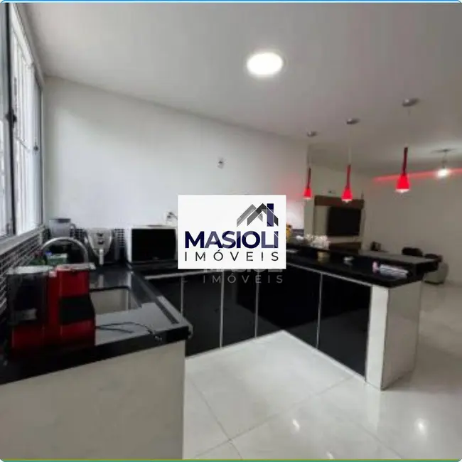 Foto 3 de Casa com 4 quartos à venda, 360m2 em Itapuã, Vila Velha - ES