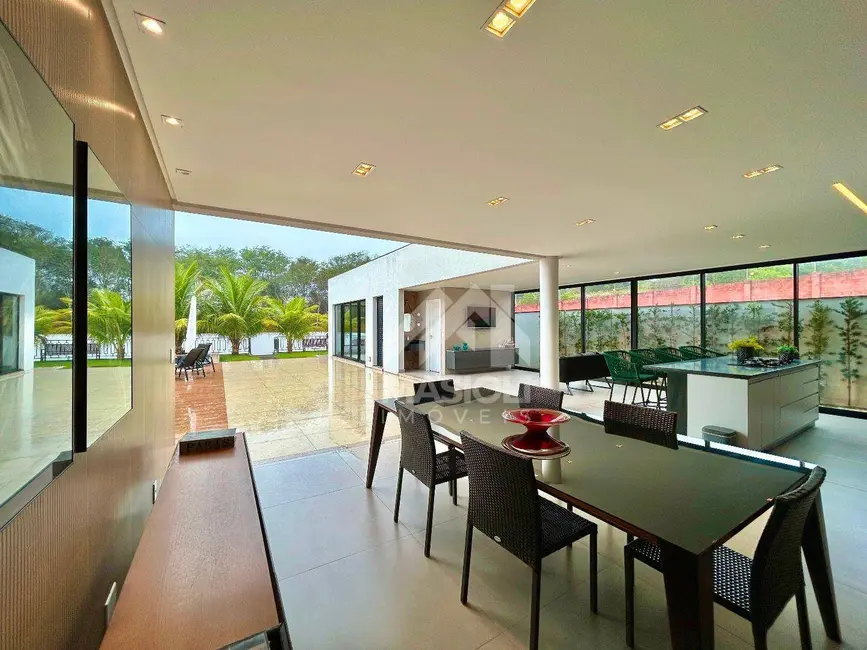 Foto 2 de Casa de Condomínio com 5 quartos para alugar, 980m2 em Interlagos, Vila Velha - ES