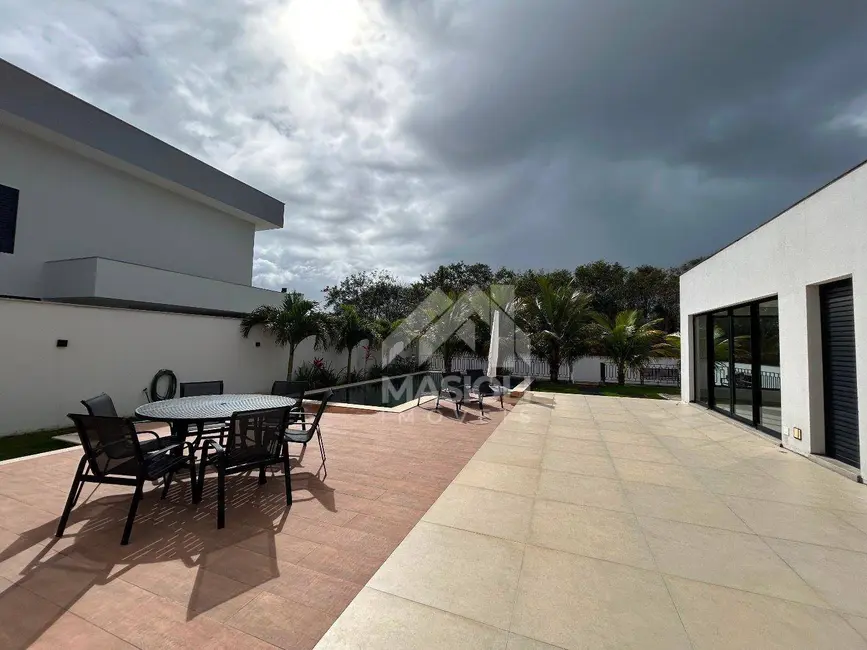 Foto 3 de Casa de Condomínio com 5 quartos para alugar, 980m2 em Interlagos, Vila Velha - ES