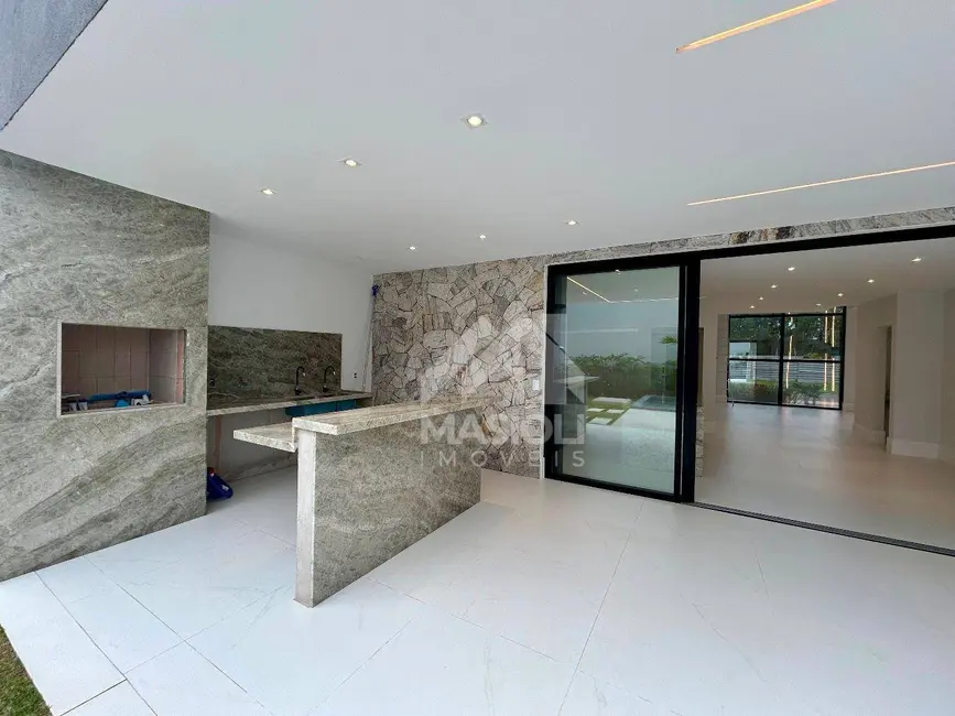 Casa de Condomínio com 4 quartos à venda, 545m2 em Interlagos, Vila Velha - ES - imagem 4 Foto 4 de Casa de Condomínio com 4 quartos à venda, 545m2 em Interlagos, Vila Velha - ES