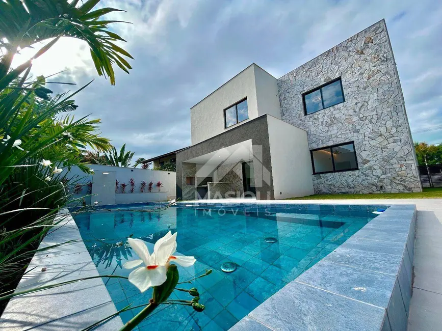 Casa de Condomínio com 4 quartos à venda, 545m2 em Interlagos, Vila Velha - ES - imagem 1 Foto 1 de Casa de Condomínio com 4 quartos à venda, 545m2 em Interlagos, Vila Velha - ES