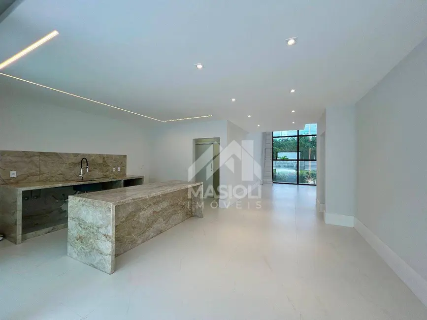 Casa de Condomínio com 4 quartos à venda, 545m2 em Interlagos, Vila Velha - ES - imagem 7 Foto 7 de Casa de Condomínio com 4 quartos à venda, 545m2 em Interlagos, Vila Velha - ES