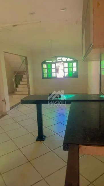 Foto 2 de Casa com 4 quartos à venda, 300m2 em Itapuã, Vila Velha - ES