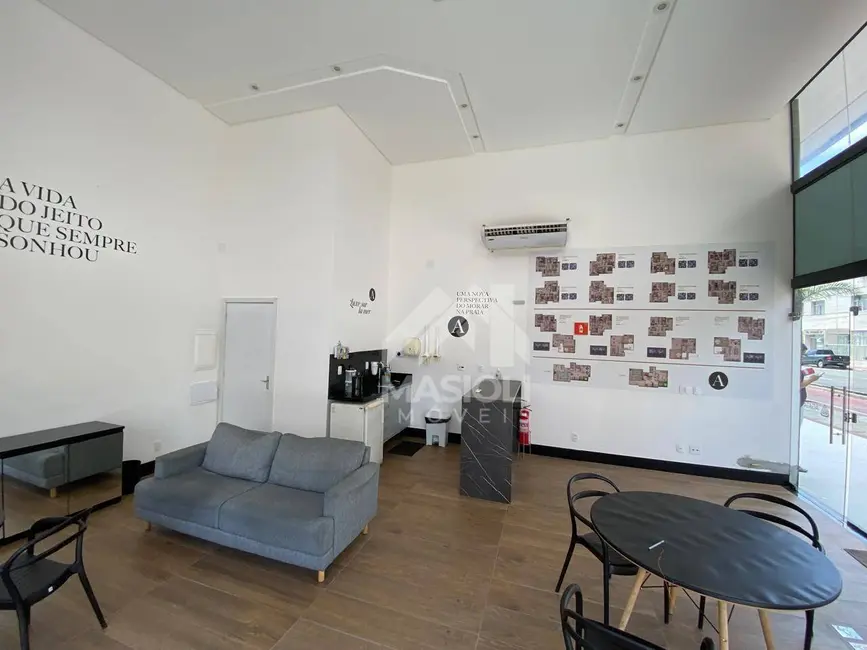 Loja para alugar, 45m2 em Praia da Costa, Vila Velha - ES - imagem 2 Foto 2 de Loja para alugar, 45m2 em Praia da Costa, Vila Velha - ES