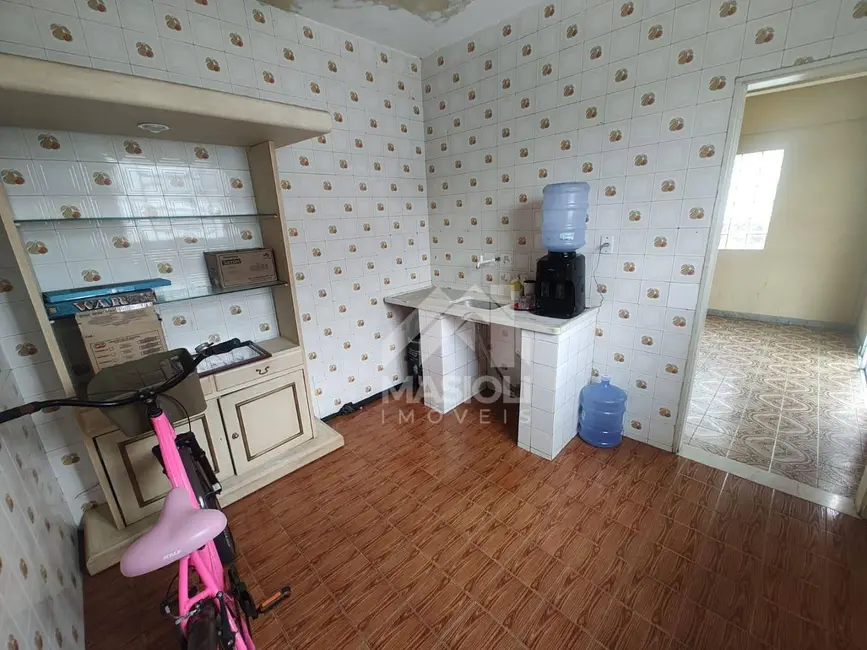 Casa com 4 quartos à venda, 500m2 em Vila Velha - ES - imagem 4 Foto 4 de Casa com 4 quartos à venda, 500m2 em Vila Velha - ES