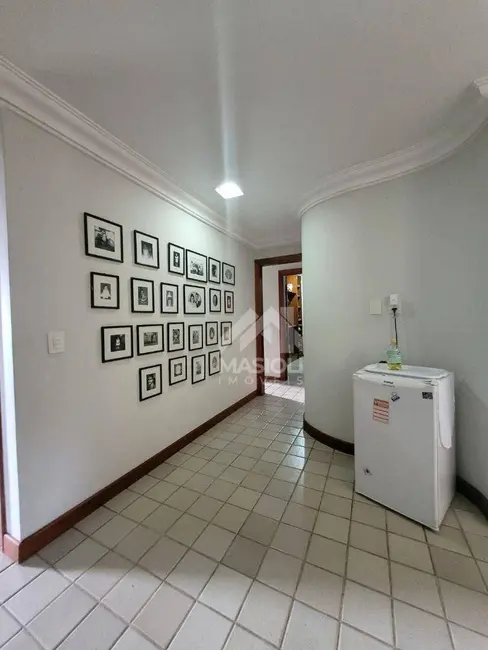 Casa com 4 quartos à venda, 700m2 em Vila Velha - ES - imagem 9 Foto 9 de Casa com 4 quartos à venda, 700m2 em Vila Velha - ES