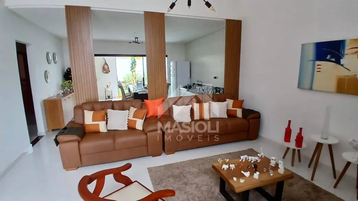 Casa com 3 quartos à venda, 120m2 em Itanhangá, Vila Velha - ES - imagem 2 Foto 2 de Casa com 3 quartos à venda, 120m2 em Itanhangá, Vila Velha - ES