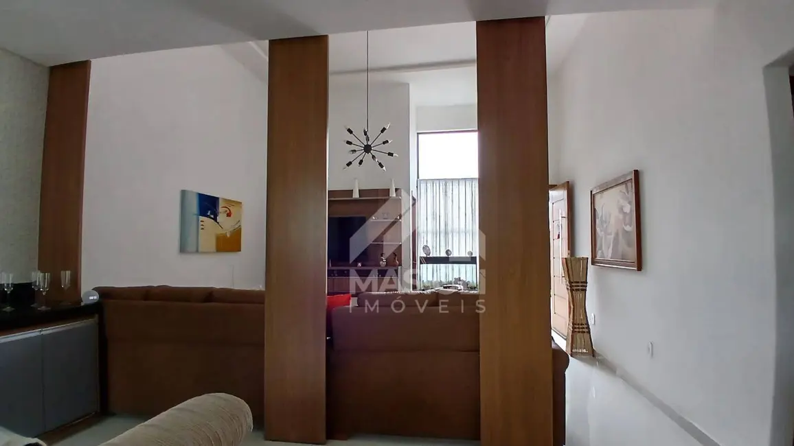 Casa com 3 quartos à venda, 120m2 em Itanhangá, Vila Velha - ES - imagem 3 Foto 3 de Casa com 3 quartos à venda, 120m2 em Itanhangá, Vila Velha - ES