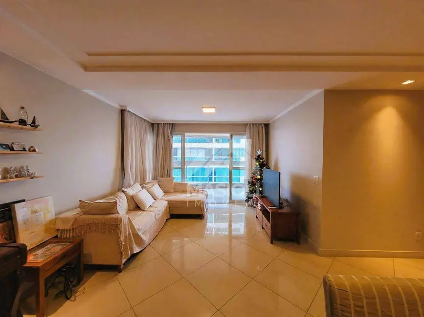 Foto 2 de Apartamento com 4 quartos à venda, 190m2 em Itapuã, Vila Velha - ES