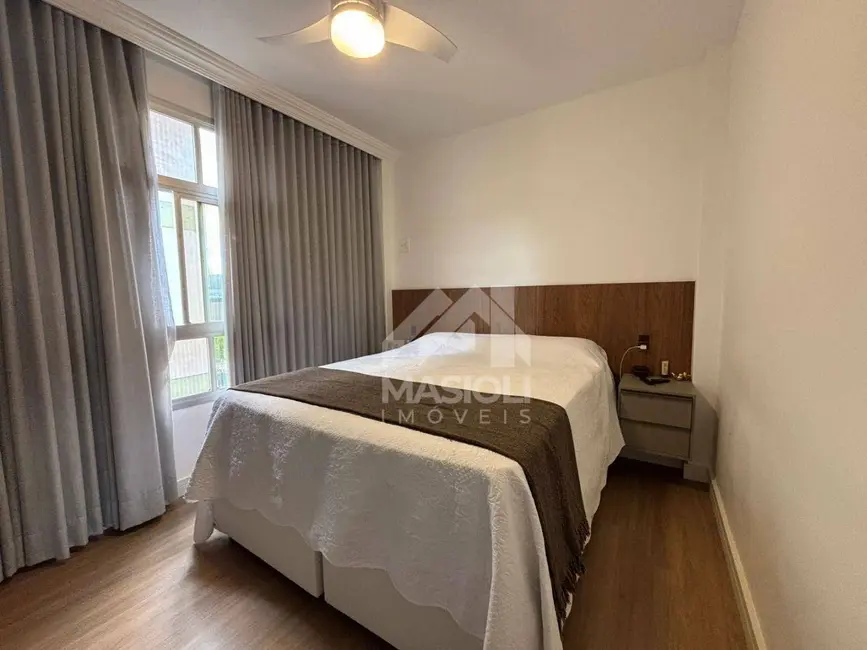Apartamento com 3 quartos para alugar, 75m2 em Itapuã, Vila Velha - ES - imagem 8 Foto 8 de Apartamento com 3 quartos para alugar, 75m2 em Itapuã, Vila Velha - ES