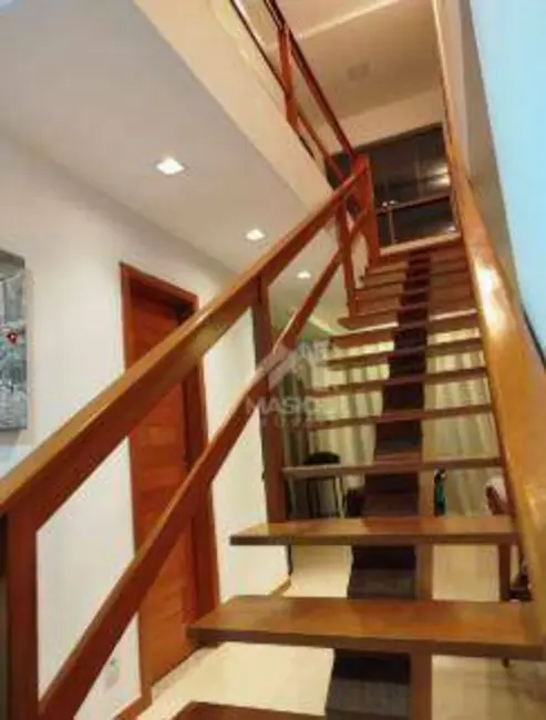 Foto 4 de Casa com 4 quartos à venda, 380m2 em Interlagos, Vila Velha - ES