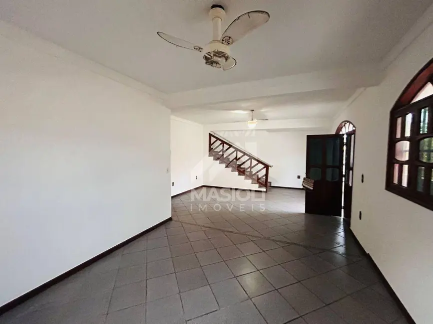 Foto 2 de Casa com 5 quartos à venda, 250m2 em Glória, Vila Velha - ES