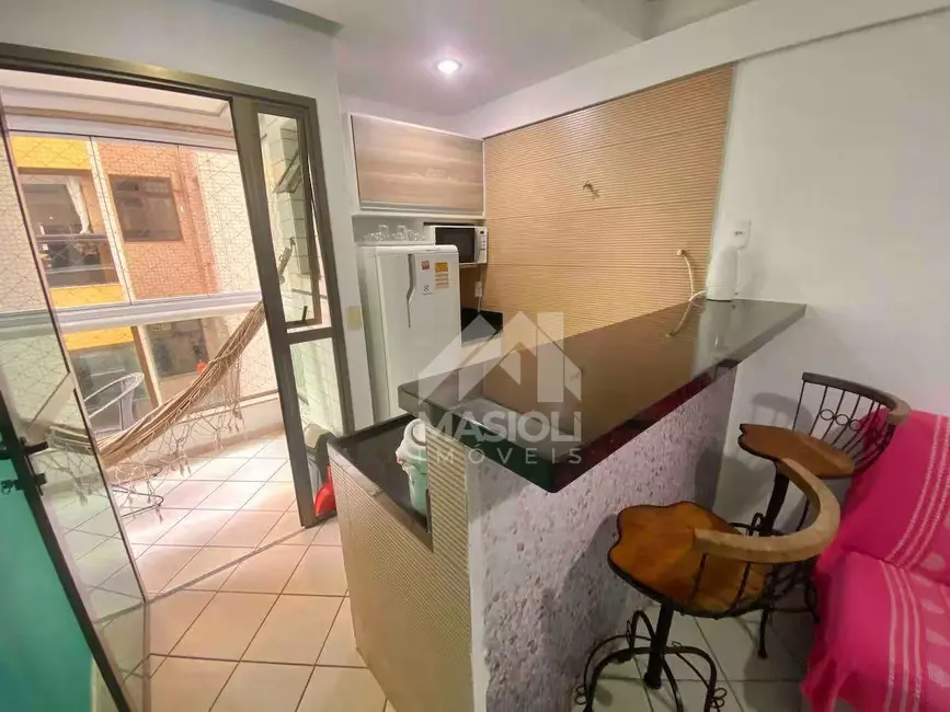 Foto 5 de Apartamento com 1 quarto para alugar, 50m2 em Praia da Costa, Vila Velha - ES