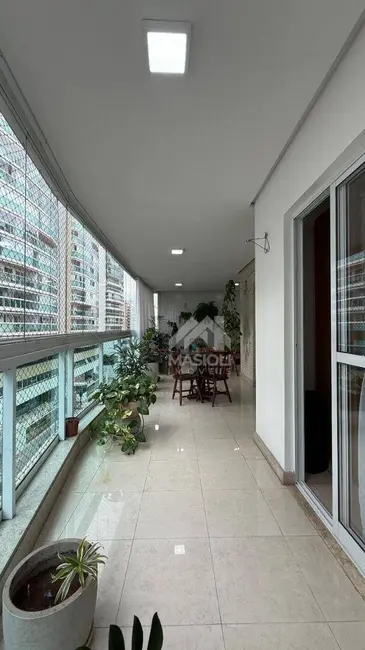 Foto 9 de Apartamento com 4 quartos à venda, 195m2 em Vila Velha - ES