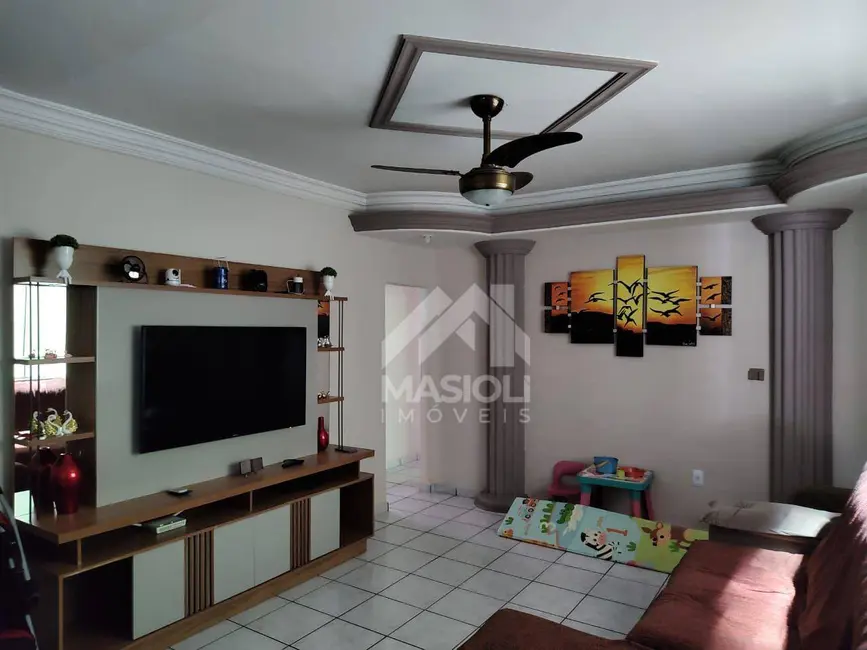 Foto 1 de Casa com 5 quartos à venda em Jardim Colorado, Vila Velha - ES