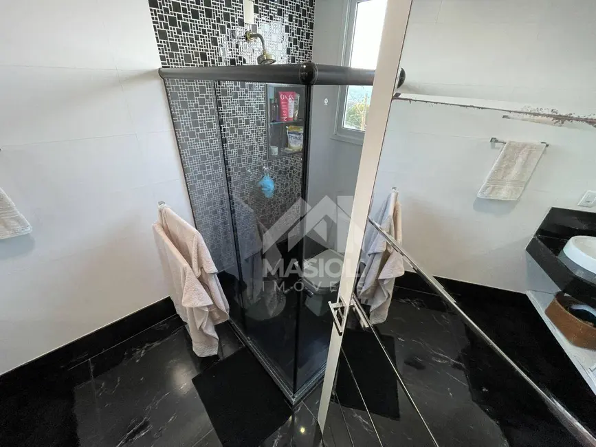 Casa de Condomínio com 4 quartos à venda, 750m2 em Praia da Costa, Vila Velha - ES - imagem 8 Foto 8 de Casa de Condomínio com 4 quartos à venda, 750m2 em Praia da Costa, Vila Velha - ES
