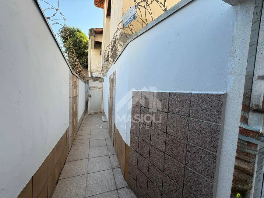 Casa com 2 quartos para alugar, 200m2 em Itapuã, Vila Velha - ES - imagem 3 Foto 3 de Casa com 2 quartos para alugar, 200m2 em Itapuã, Vila Velha - ES