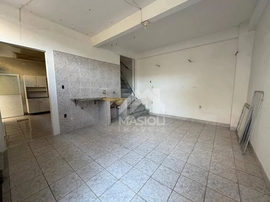 Casa com 2 quartos para alugar, 200m2 em Itapuã, Vila Velha - ES - imagem 6 Foto 6 de Casa com 2 quartos para alugar, 200m2 em Itapuã, Vila Velha - ES