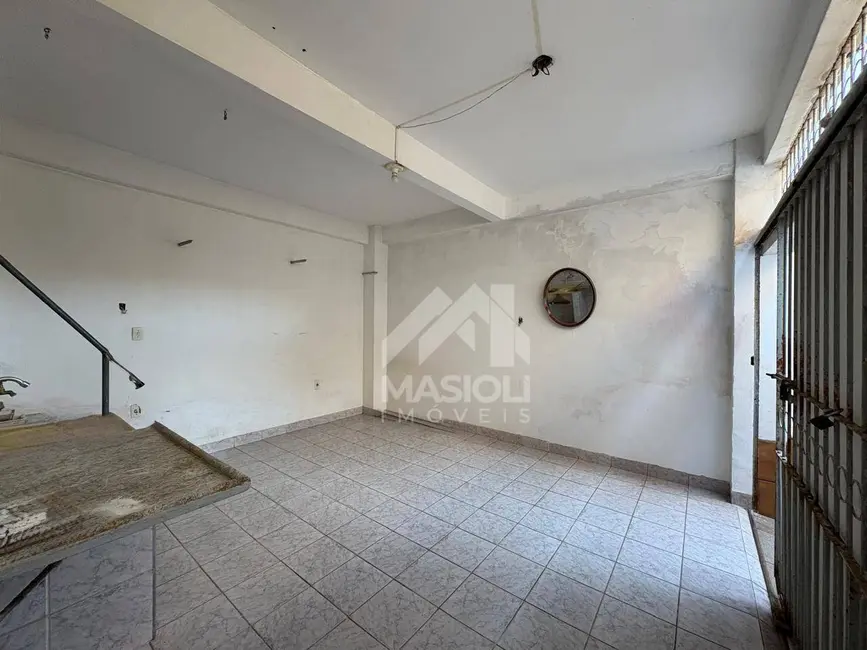 Casa com 2 quartos para alugar, 200m2 em Itapuã, Vila Velha - ES - imagem 4 Foto 4 de Casa com 2 quartos para alugar, 200m2 em Itapuã, Vila Velha - ES
