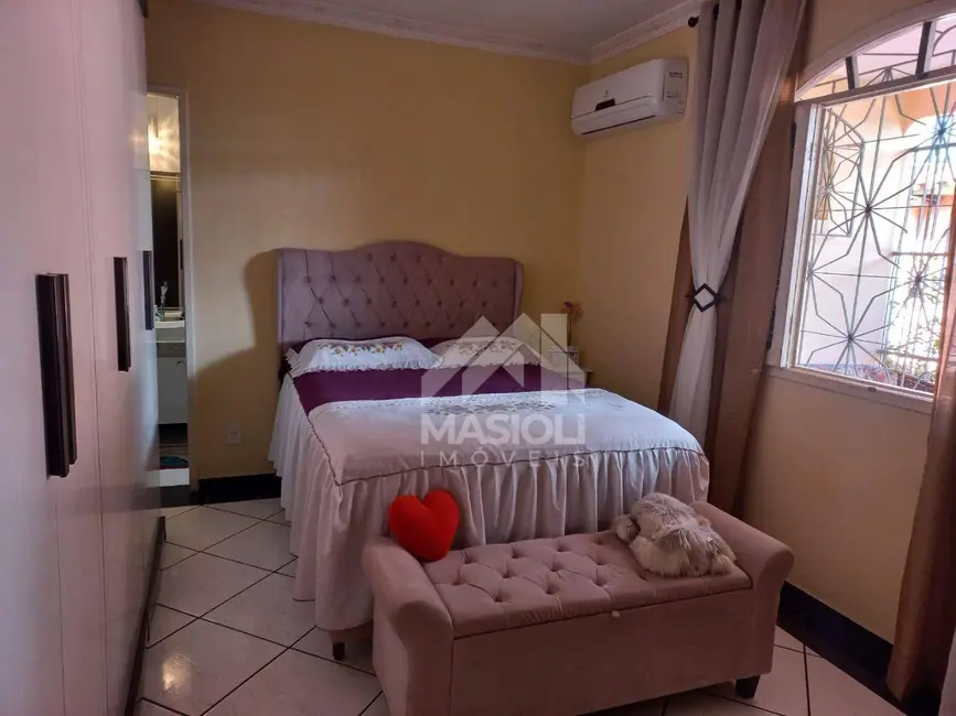 Casa de Condomínio com 3 quartos à venda, 360m2 em Guaranhuns, Vila Velha - ES - imagem 6 Foto 6 de Casa de Condomínio com 3 quartos à venda, 360m2 em Guaranhuns, Vila Velha - ES