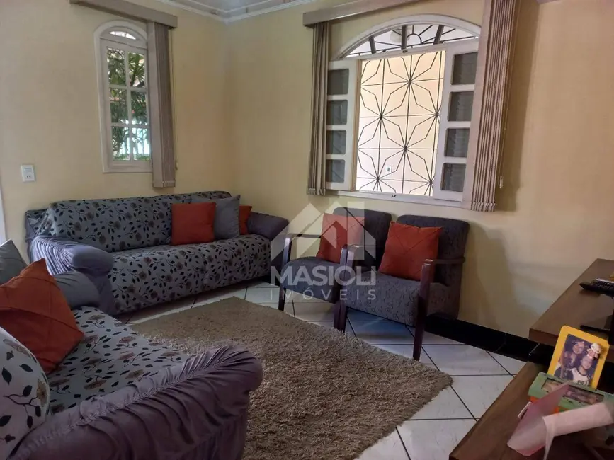 Casa de Condomínio com 3 quartos à venda, 360m2 em Guaranhuns, Vila Velha - ES - imagem 5 Foto 5 de Casa de Condomínio com 3 quartos à venda, 360m2 em Guaranhuns, Vila Velha - ES