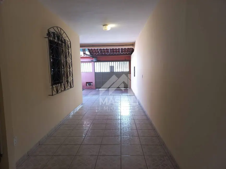 Casa de Condomínio com 3 quartos à venda, 360m2 em Guaranhuns, Vila Velha - ES - imagem 2 Foto 2 de Casa de Condomínio com 3 quartos à venda, 360m2 em Guaranhuns, Vila Velha - ES