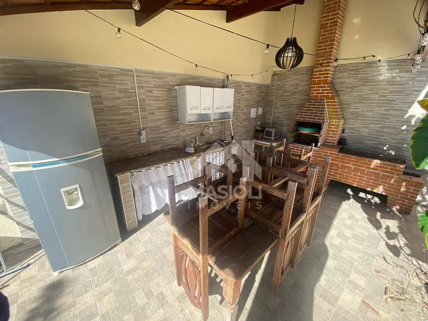 Casa de Condomínio com 4 quartos para alugar, 180m2 em Cristóvão Colombo, Vila Velha - ES - imagem 4 Foto 4 de Casa de Condomínio com 4 quartos para alugar, 180m2 em Cristóvão Colombo, Vila Velha - ES