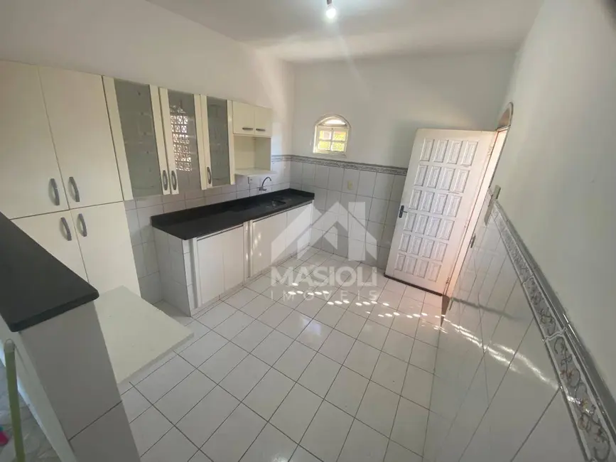 Casa de Condomínio com 4 quartos para alugar, 180m2 em Cristóvão Colombo, Vila Velha - ES - imagem 8 Foto 8 de Casa de Condomínio com 4 quartos para alugar, 180m2 em Cristóvão Colombo, Vila Velha - ES
