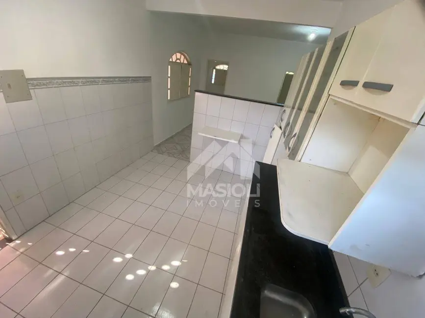 Casa de Condomínio com 4 quartos para alugar, 180m2 em Cristóvão Colombo, Vila Velha - ES - imagem 9 Foto 9 de Casa de Condomínio com 4 quartos para alugar, 180m2 em Cristóvão Colombo, Vila Velha - ES