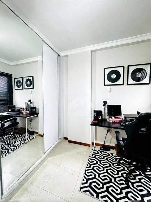 Apartamento com 2 quartos à venda, 75m2 em Itapuã, Vila Velha - ES - imagem 6 Foto 6 de Apartamento com 2 quartos à venda, 75m2 em Itapuã, Vila Velha - ES