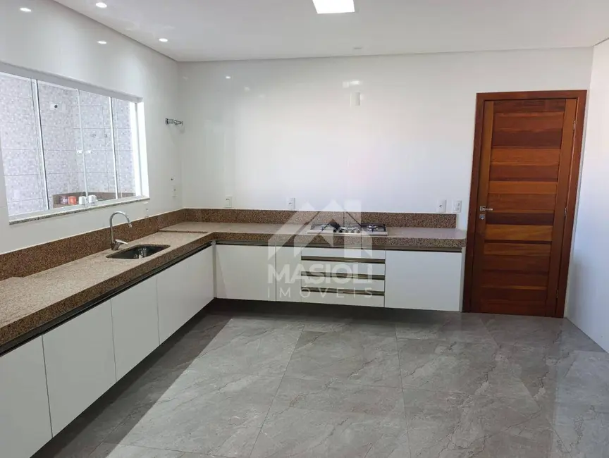 Foto 9 de Casa com 4 quartos à venda, 330m2 em Morada do Sol, Vila Velha - ES